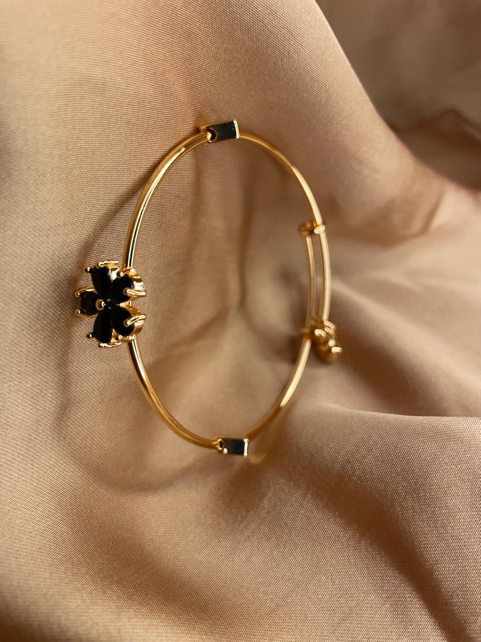 Golden Clover Charm Bangle