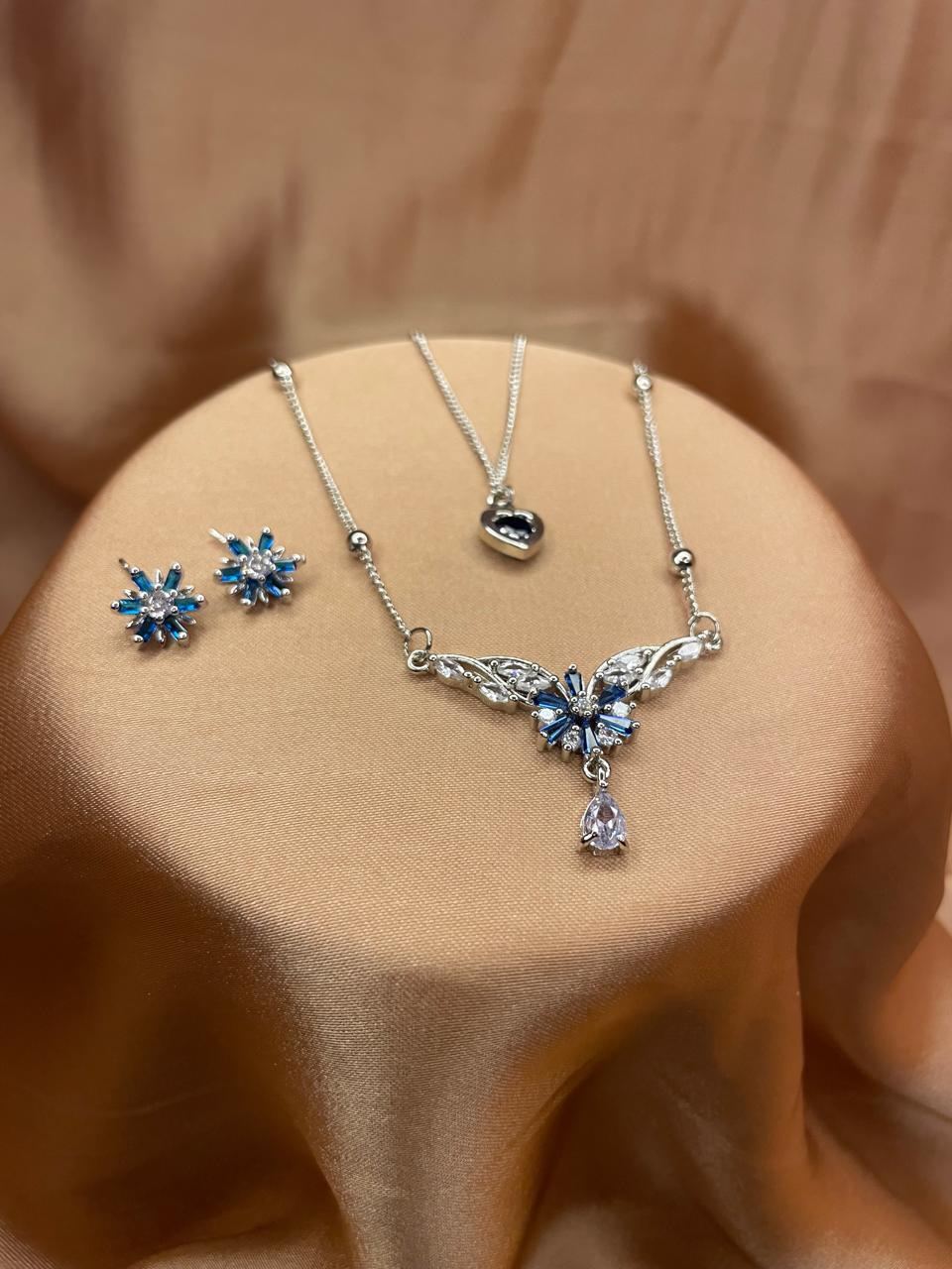 Silver Blue Blossom Layered Locket Set – Elegant Floral Design with Heart Pendant