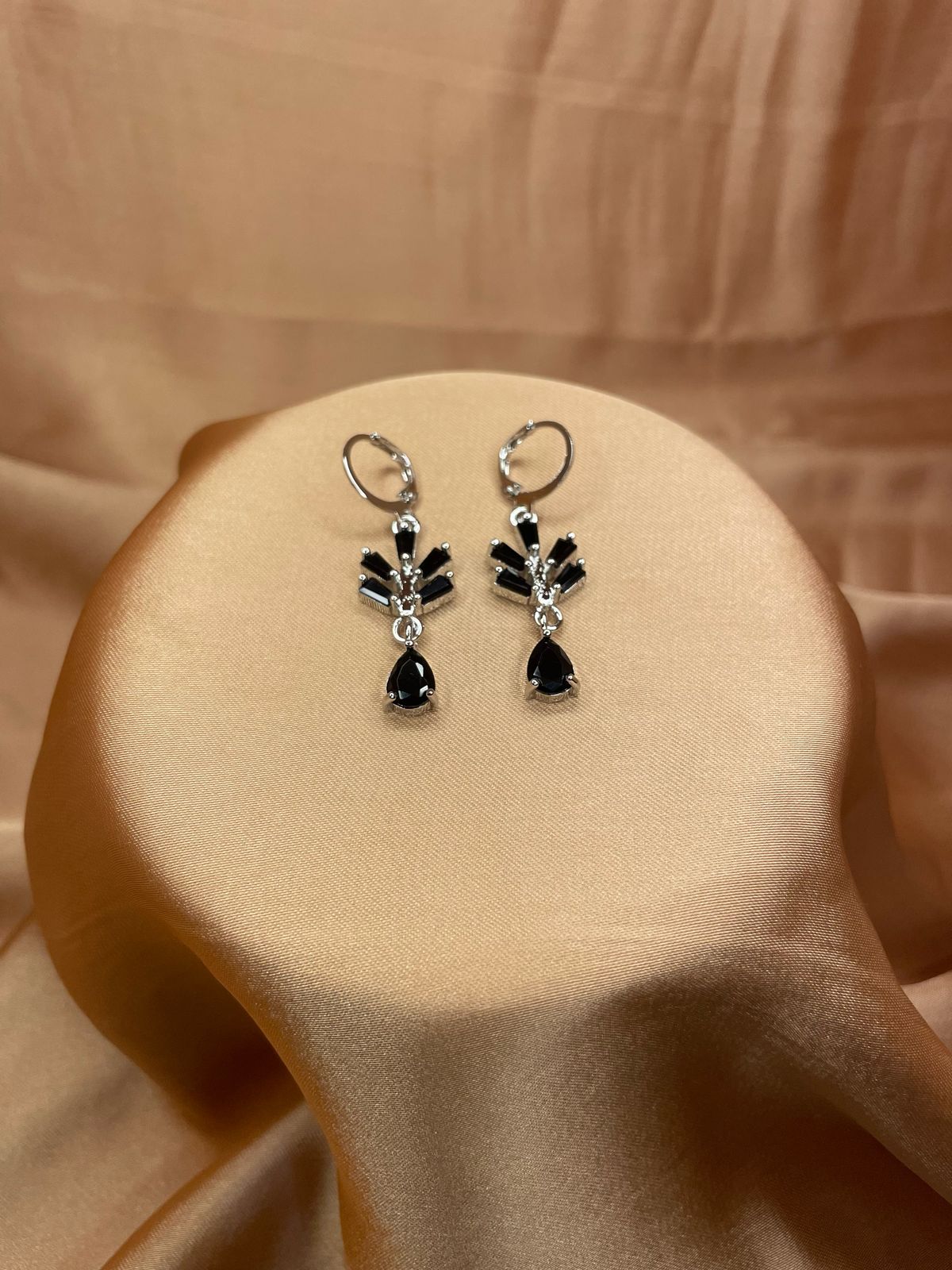Elegant Crystal Drop Earrings