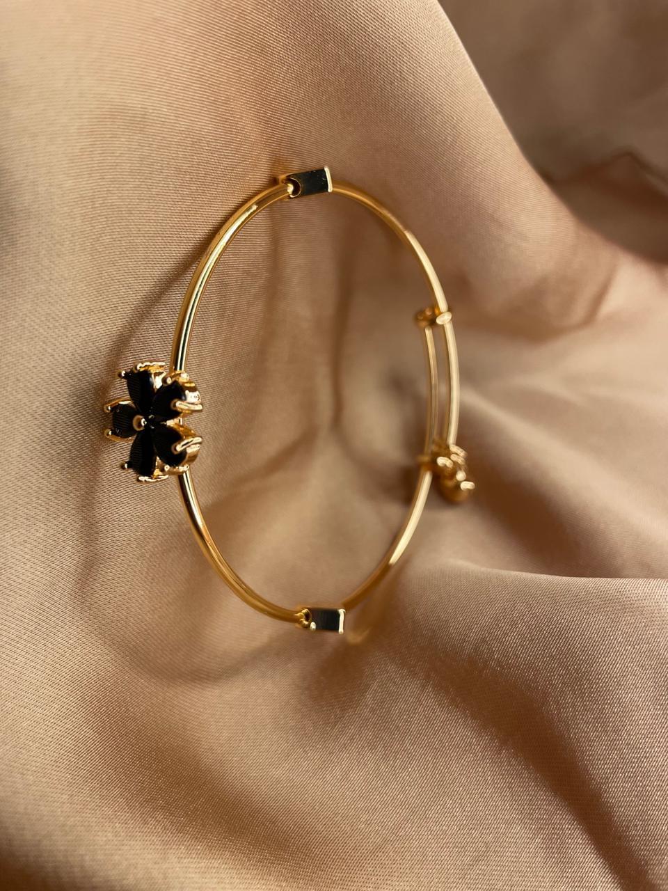 Golden Clover Charm Bangle